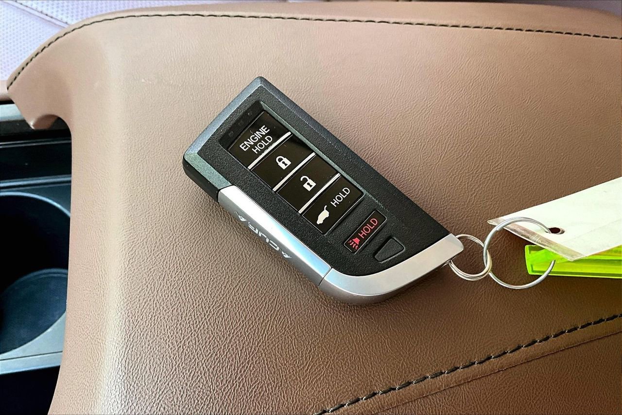 Used 2024 Acura RDX SH-AWD w/ Advance Package image 32