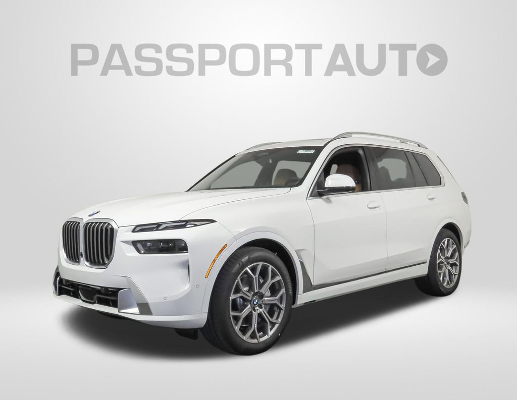 Used 2025 BMW X7 xDrive40i w/ Parking Assistance Package AWD/4WD image 1