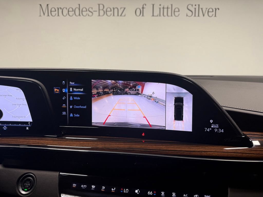 Used 2024 Cadillac Escalade Premium Luxury AWD/4WD image 33