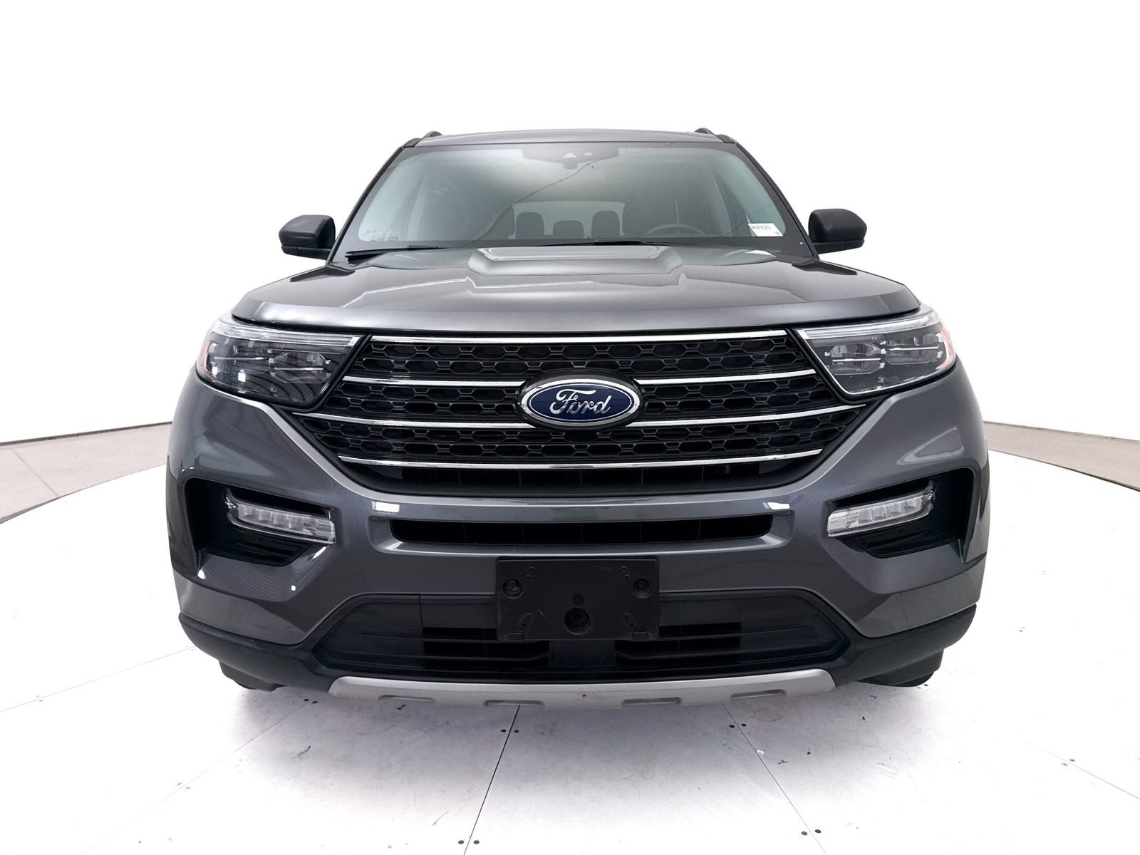 Used 2022 Ford Explorer XLT w/ Equipment Group 202A AWD/4WD image 15