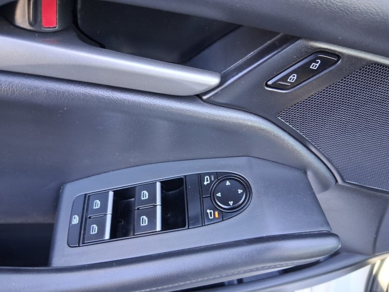Used 2021 MAZDA MAZDA3 s FWD image 12