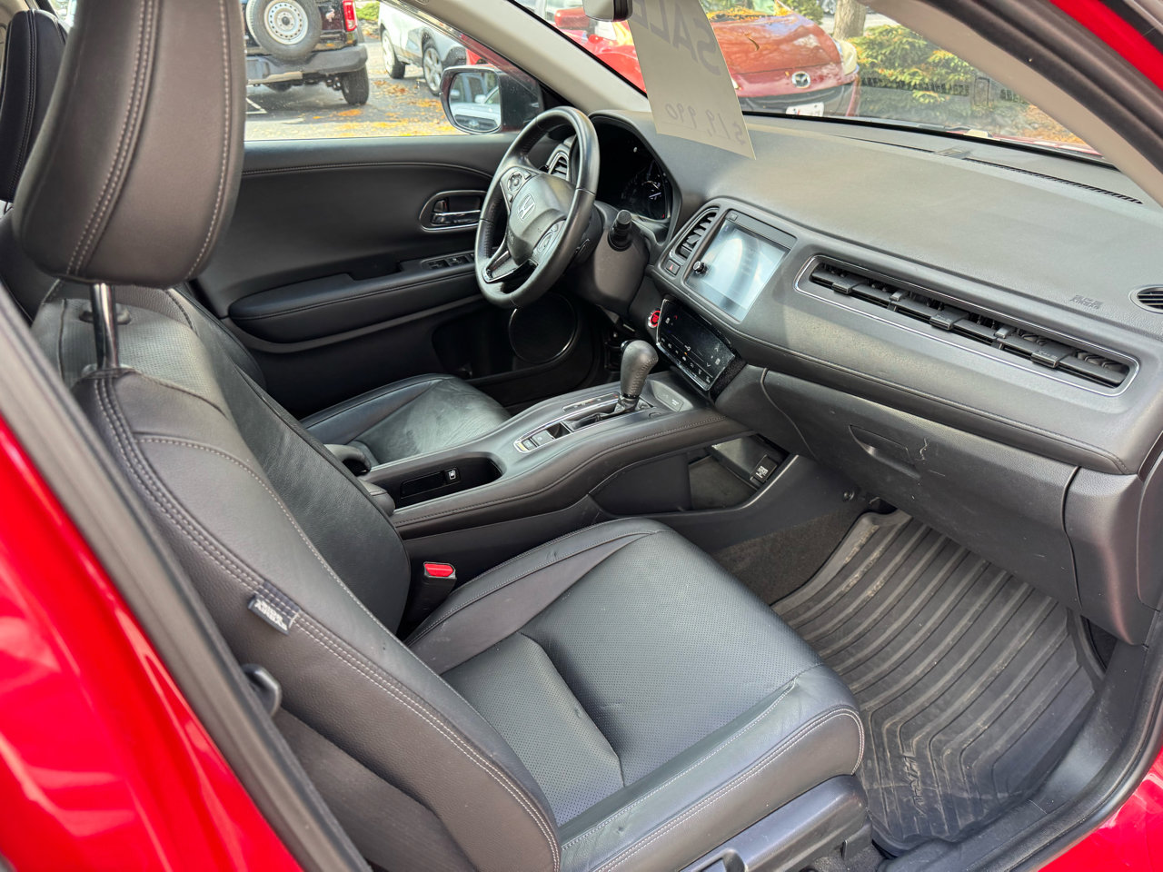 Used 2019 Honda HR-V Touring image 16