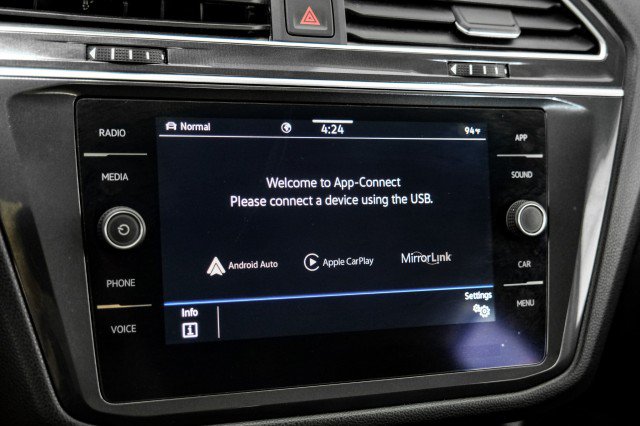 Used 2021 Volkswagen Tiguan SE R-Line AWD/4WD image 28