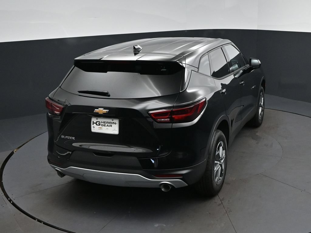 New 2026 Chevrolet Blazer LT FWD image 34