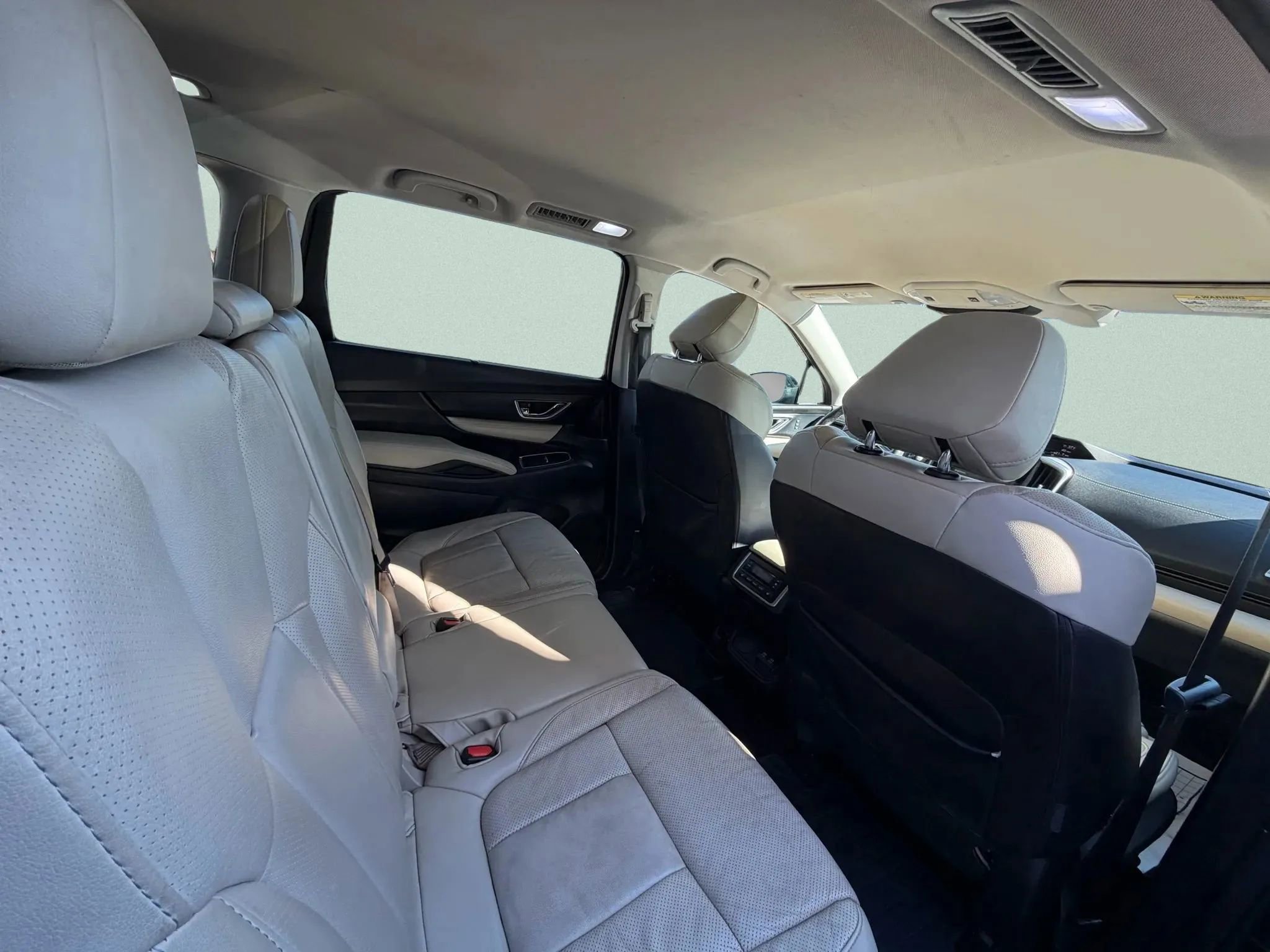 Used 2019 Subaru Ascent Limited w/ Popular Package #3 image 13