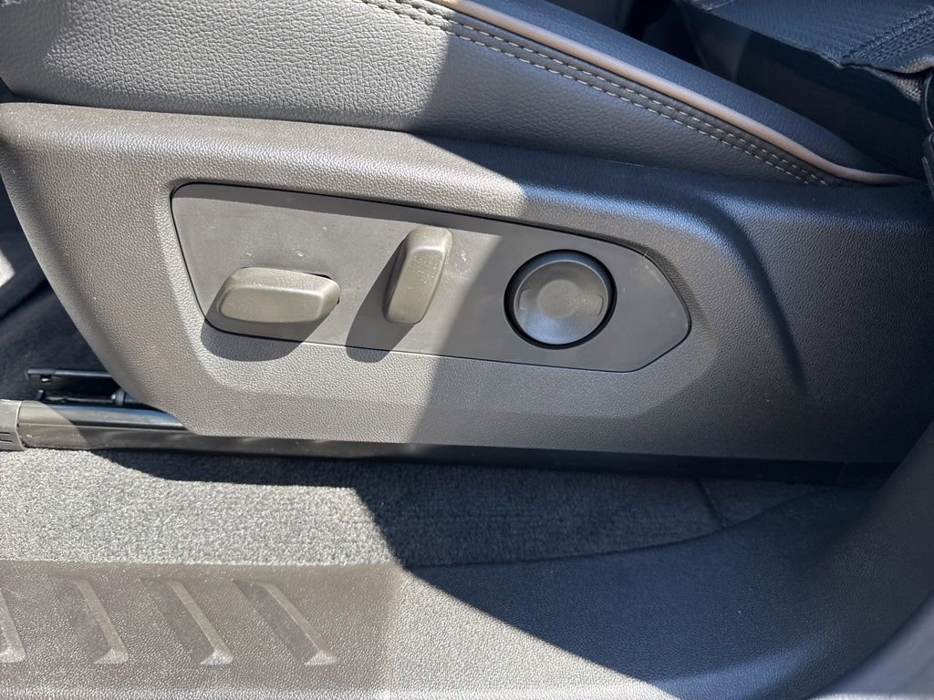 New 2026 GMC Canyon Denali image 10