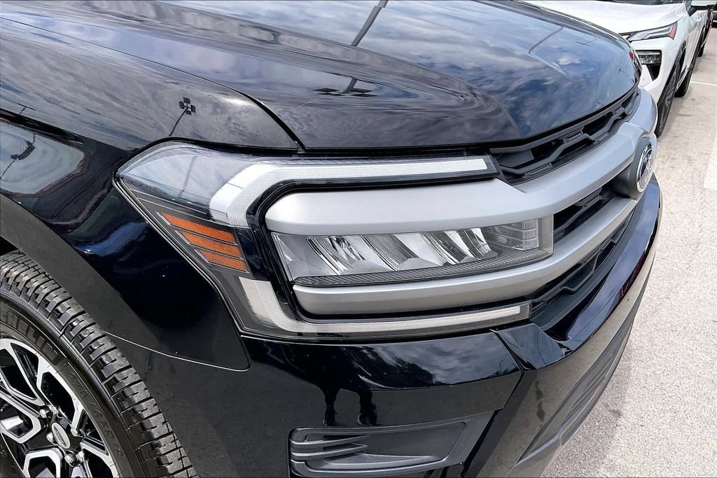 Used 2024 Ford Expedition XLT RWD image 40