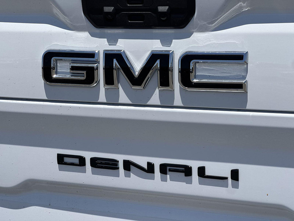 New 2026 GMC Sierra 2500 Denali w/ Denali Reserve Package AWD/4WD image 28