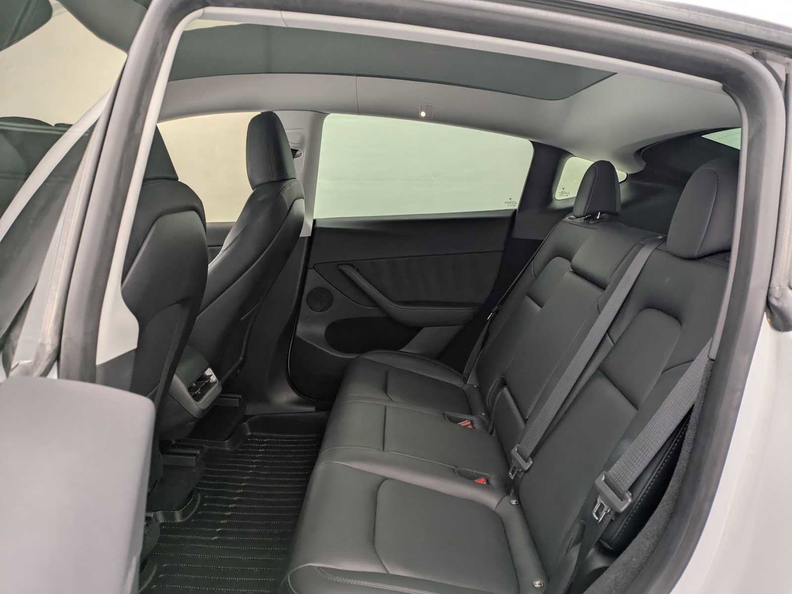 Used 2023 Tesla Model Y Long Range image 20