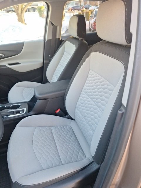 Used 2018 Chevrolet Equinox LT w/ Sun & Infotainment Package image 15