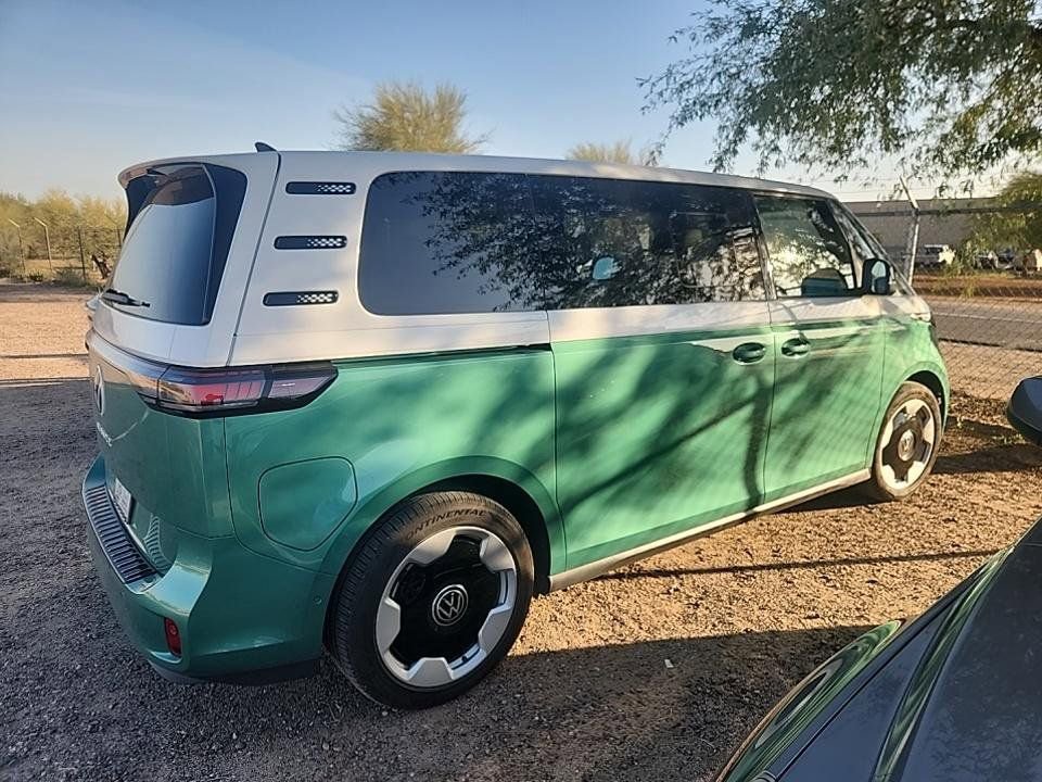 Used 2025 Volkswagen ID. Buzz Pro S Plus image 2