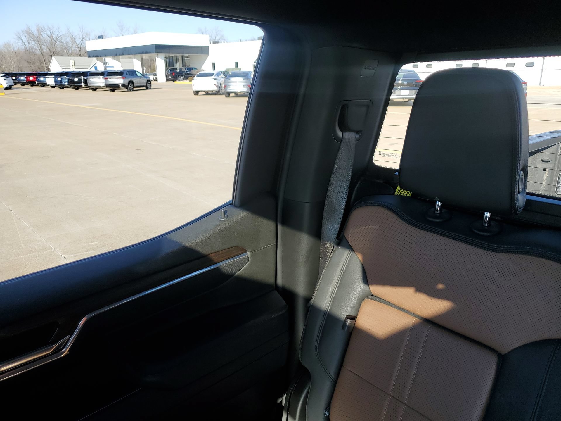 Used 2025 Chevrolet Silverado 1500 High Country w/ High Country Premium Package AWD/4WD image 13