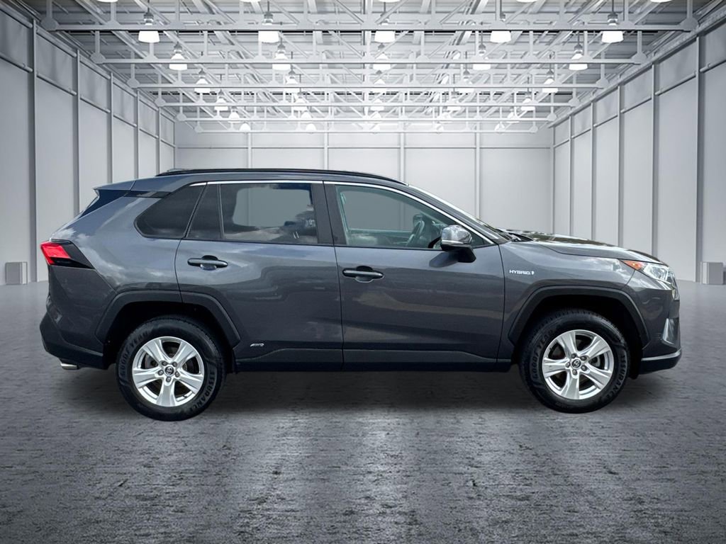 Used 2020 Toyota RAV4 XLE w/ Convenience Package AWD/4WD image 8