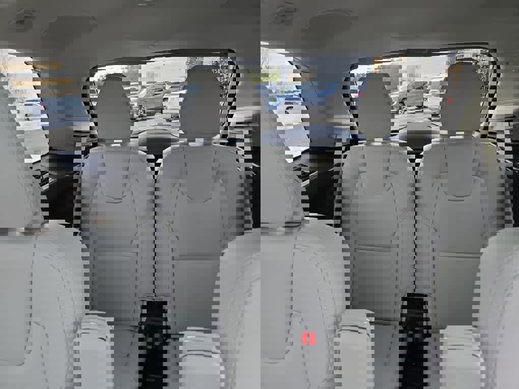 New 2026 Volvo XC90 T8 Ultra w/ Protection Package Premier image 28