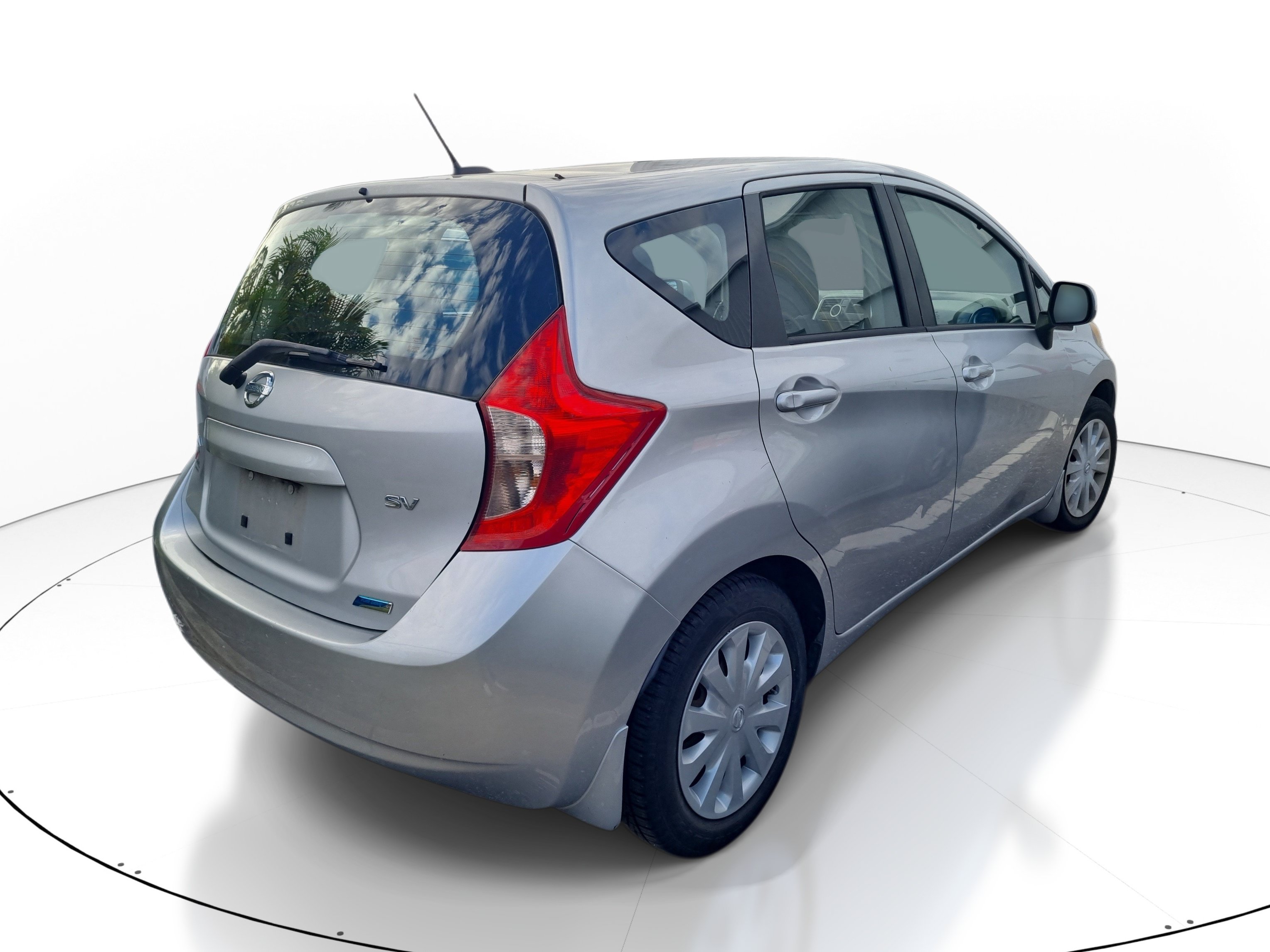 Used 2014 Nissan Versa Note SV w/ Convenience Package FWD image 8