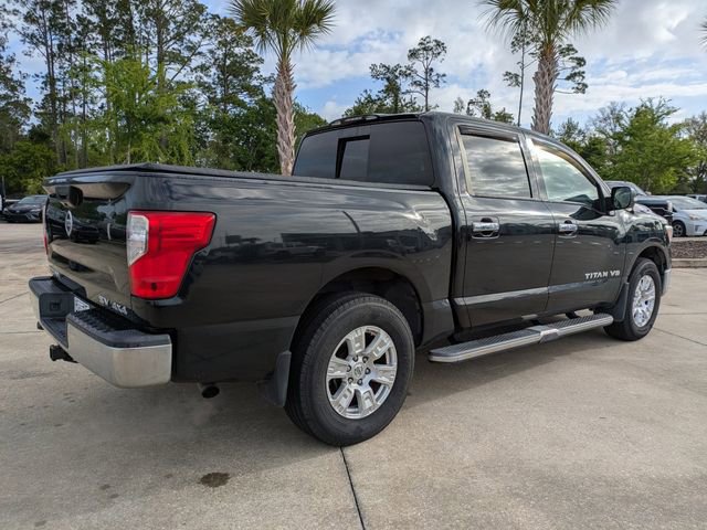 Used 2019 Nissan Titan SV image 4