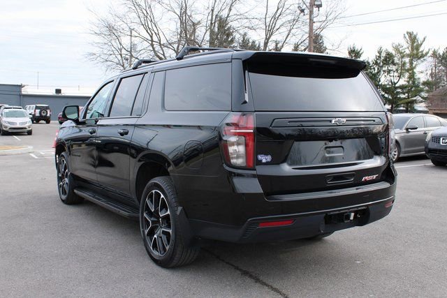Used 2024 Chevrolet Suburban RST w/ Luxury Package AWD/4WD image 39