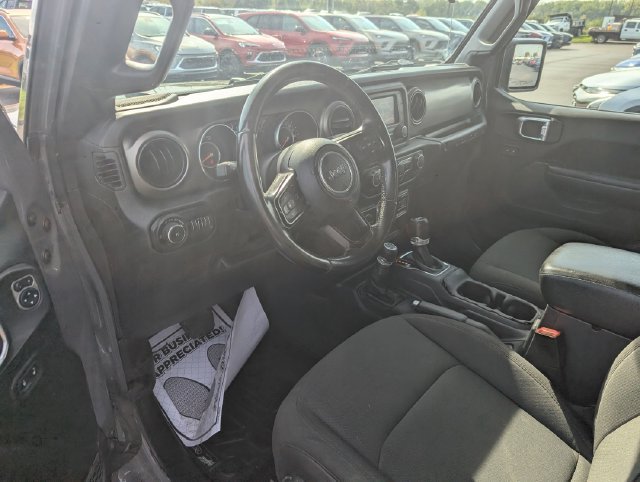 Used 2019 Jeep Wrangler Unlimited Sport S AWD/4WD image 11