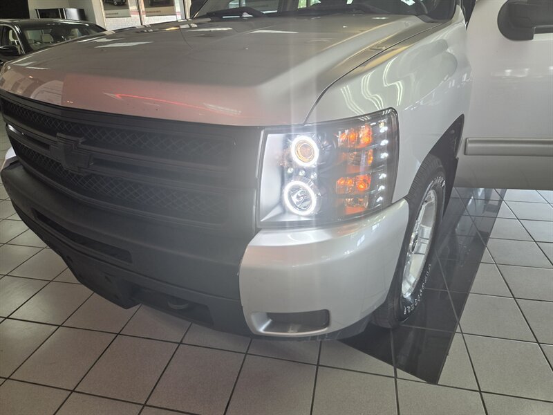 Used 2012 Chevrolet Silverado 1500 LTZ AWD/4WD image 12