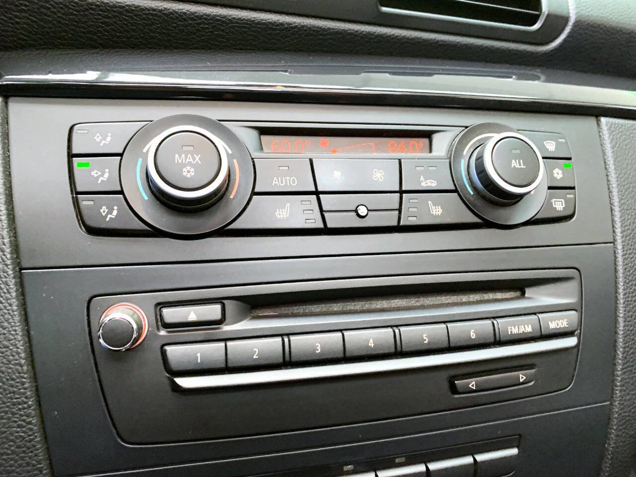 Used 2010 BMW 135i Convertible image 14