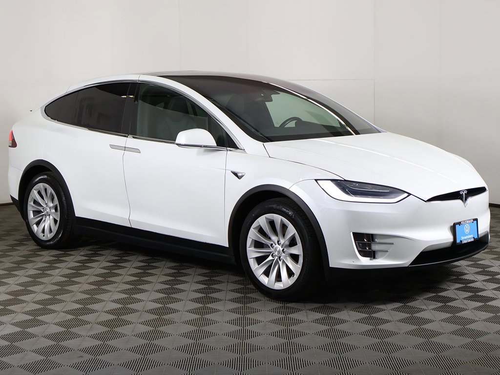 Used 2020 Tesla Model X Long Range image 2