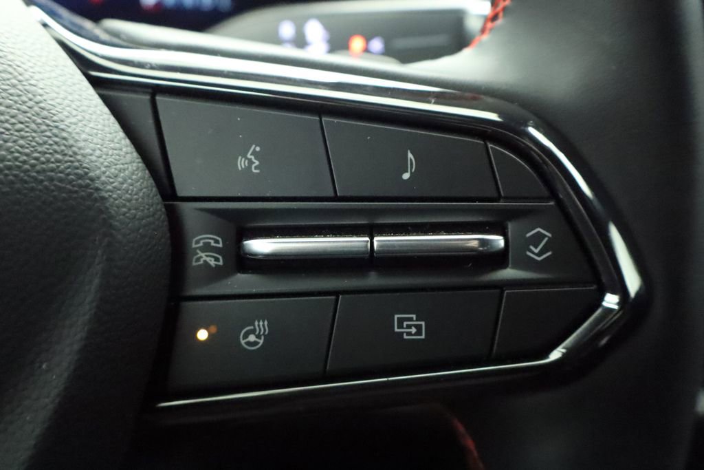 Used 2025 Chevrolet Equinox RS w/ Convenience Package III image 36