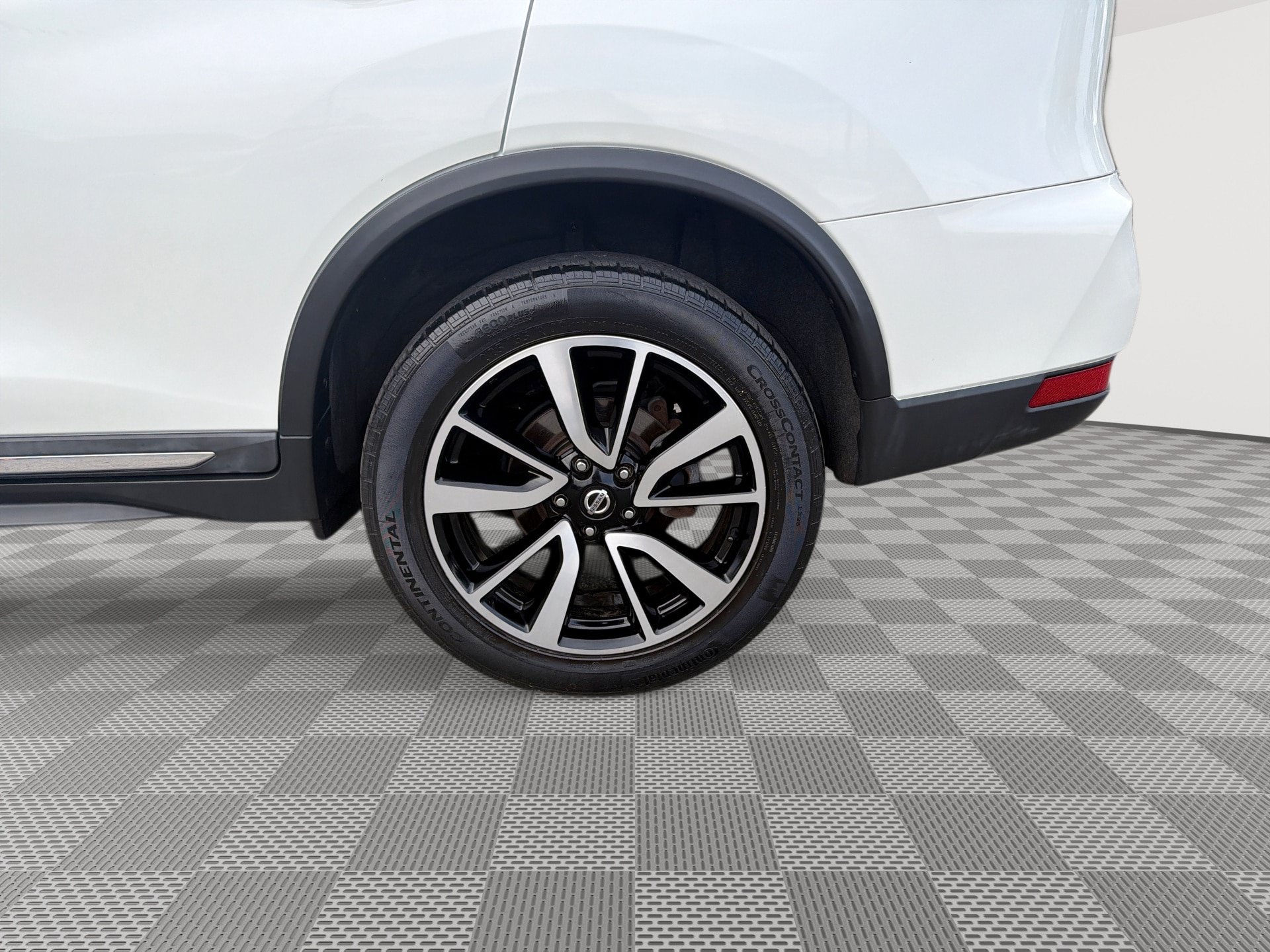Used 2020 Nissan Rogue SL w/ Premium Package AWD/4WD image 29