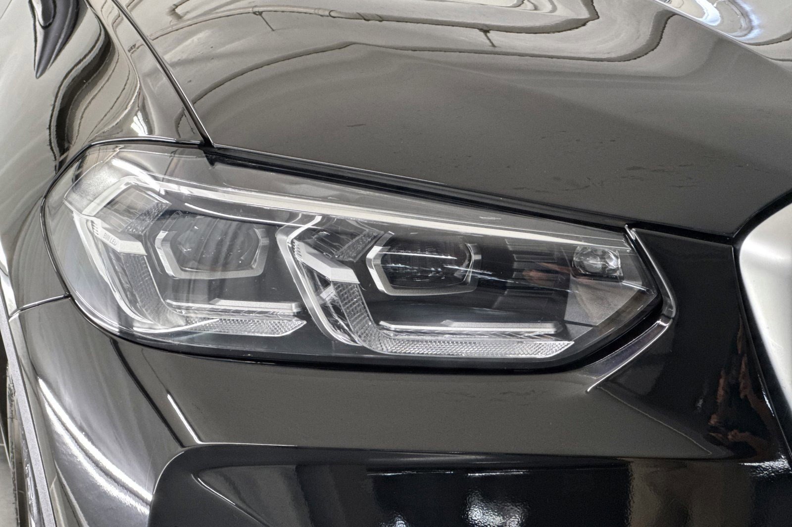 Used 2024 BMW X3 sDrive30i w/ Premium Package RWD image 11
