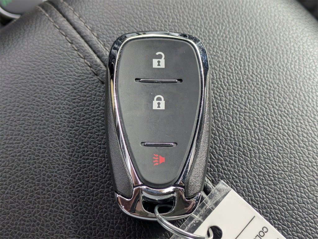 Used 2021 GMC Terrain SLE image 34