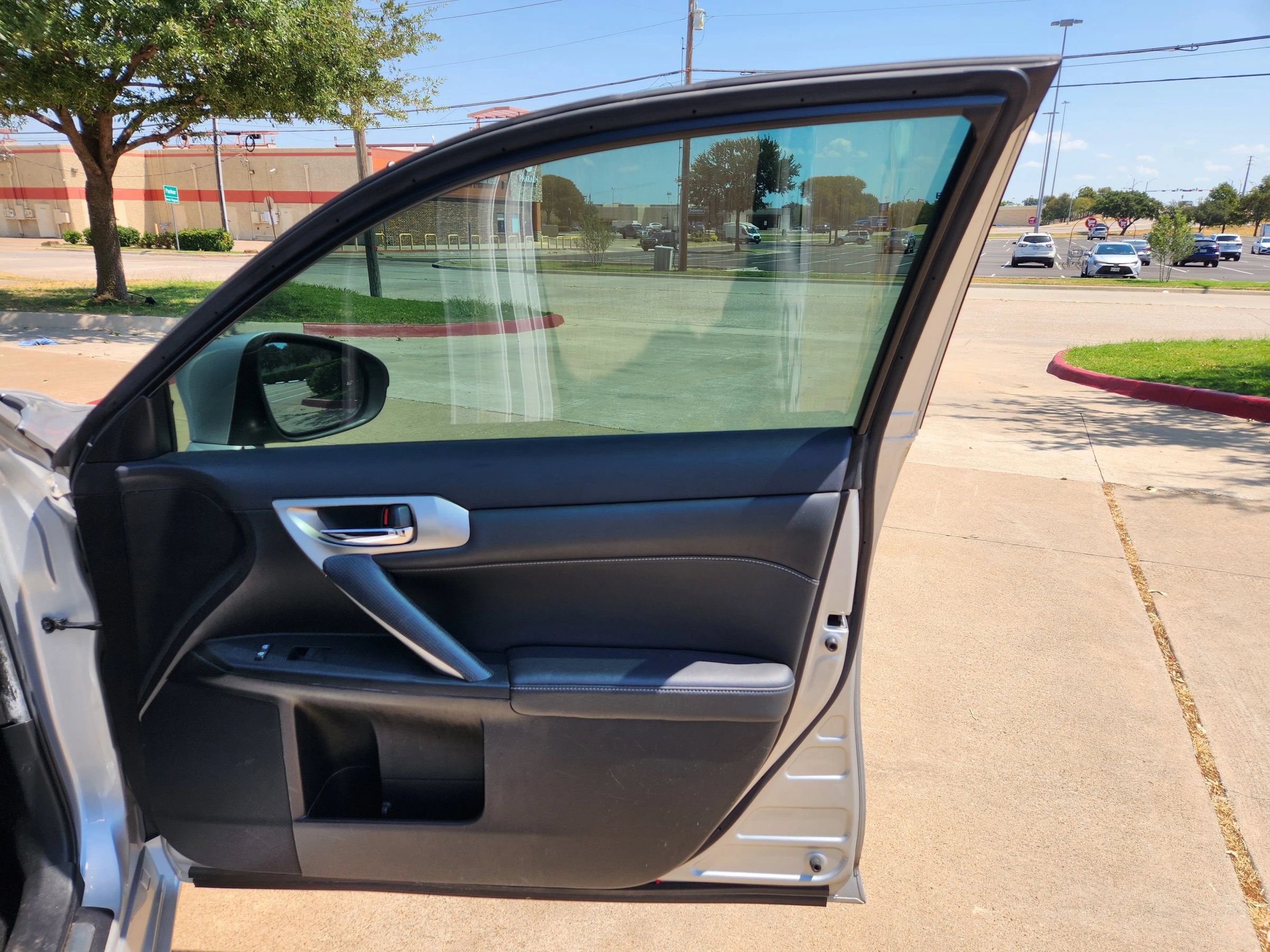 Used 2016 Lexus CT 200h FWD image 13