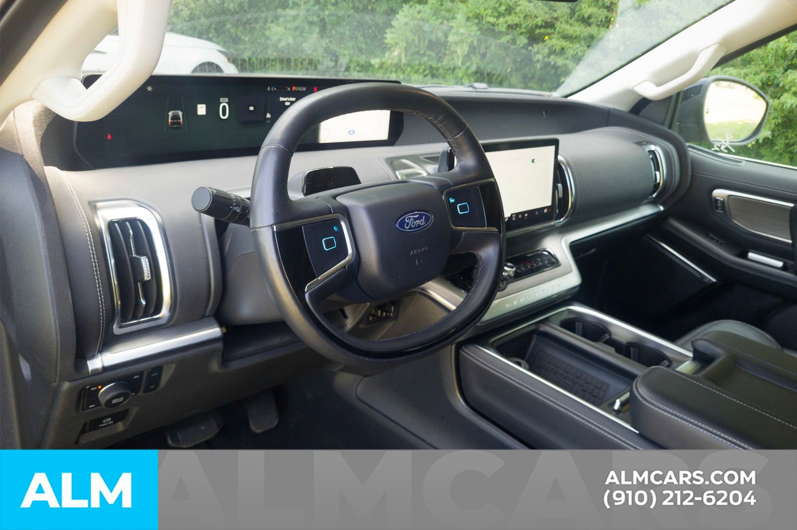 Used 2025 Ford Expedition Max Platinum AWD/4WD image 6