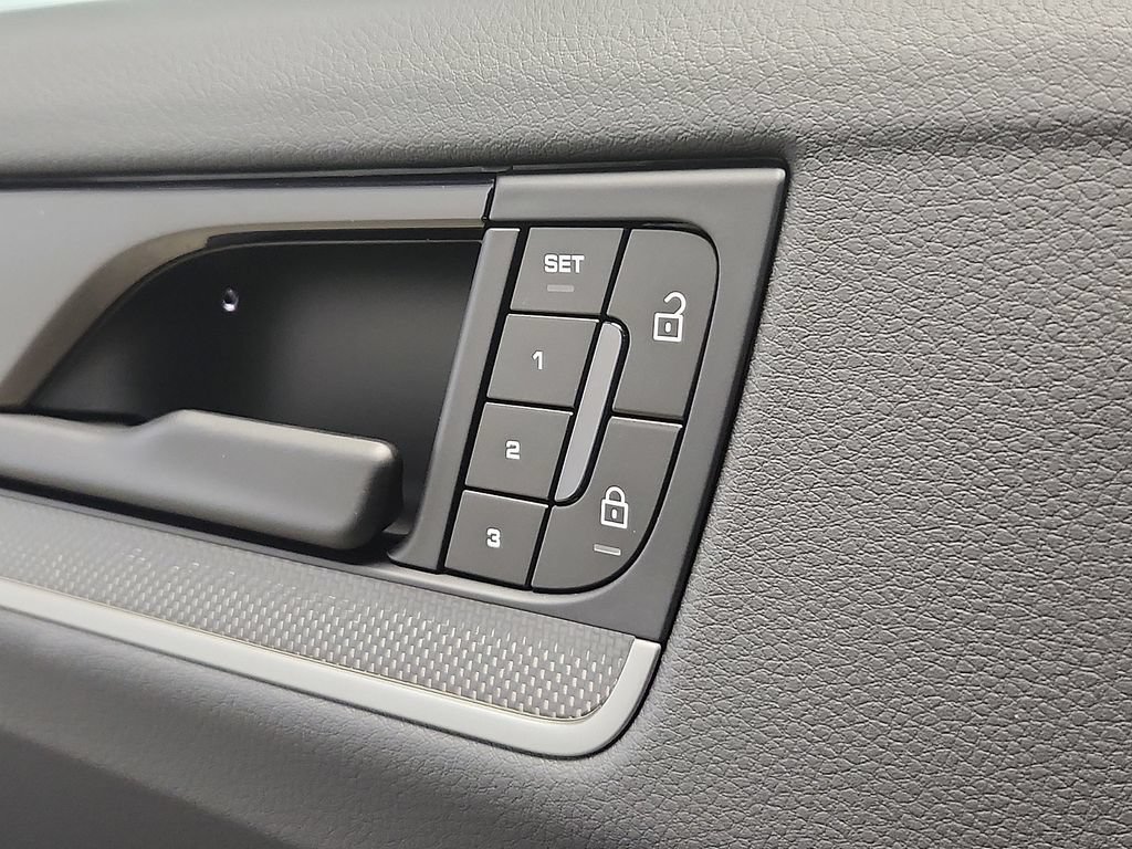 New 2026 Porsche Cayenne AWD/4WD image 21