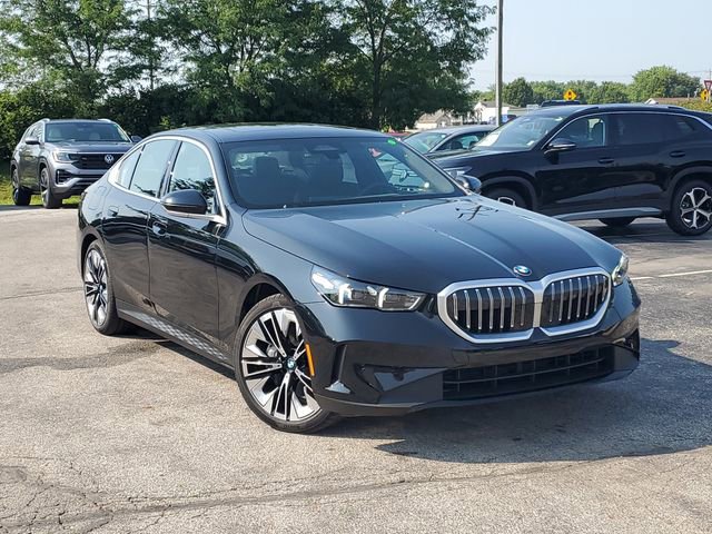 New 2026 BMW 540i xDrive w/ Premium Package image 1