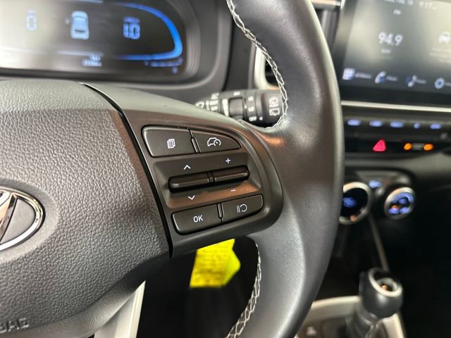 Certified 2023 Hyundai Venue SEL image 16