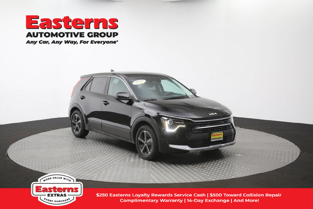 Used 2025 Kia Niro LX FWD image 48