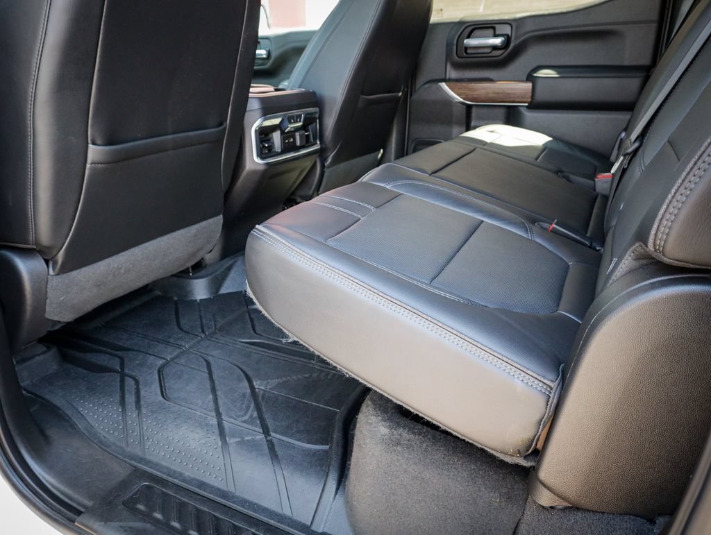 Used 2020 Chevrolet Silverado 1500 High Country w/ Technology Package AWD/4WD image 34