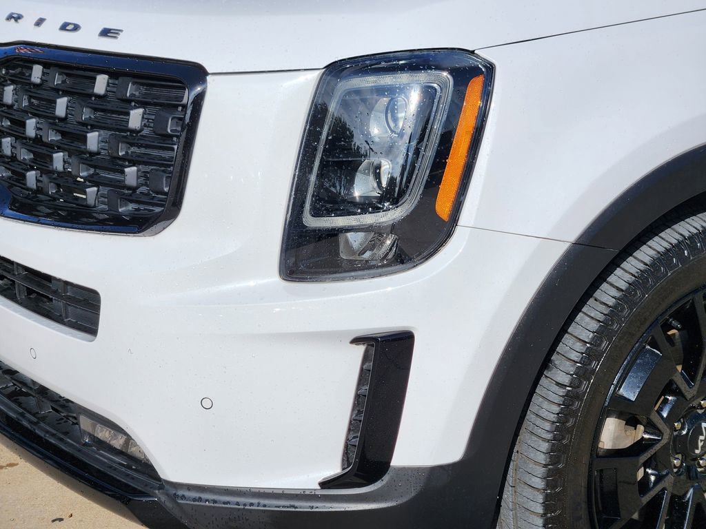 Certified 2022 Kia Telluride SX w/ SX Prestige Package image 15