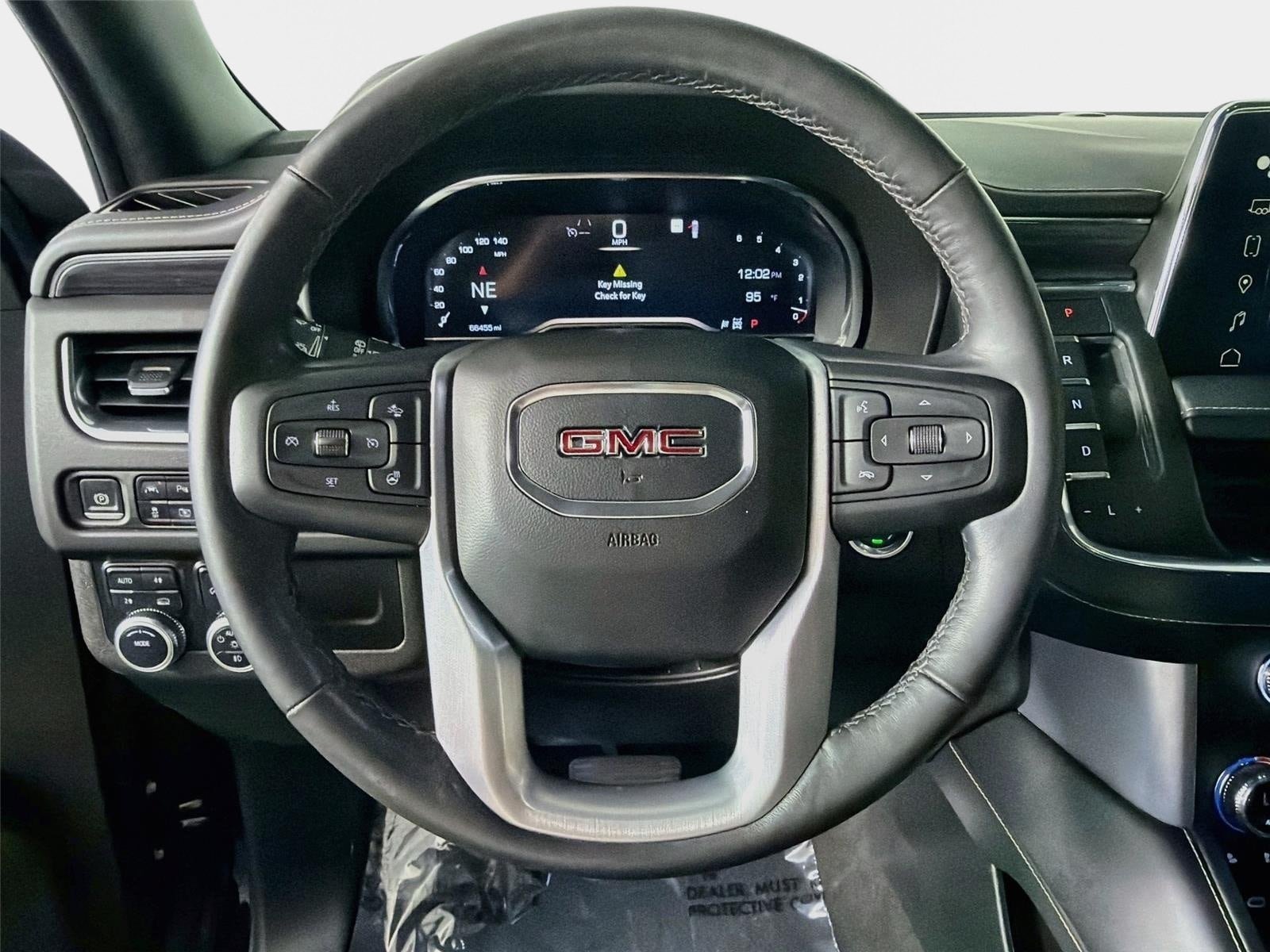 Certified 2022 GMC Yukon SLT w/ SLT Premium Package AWD/4WD image 12