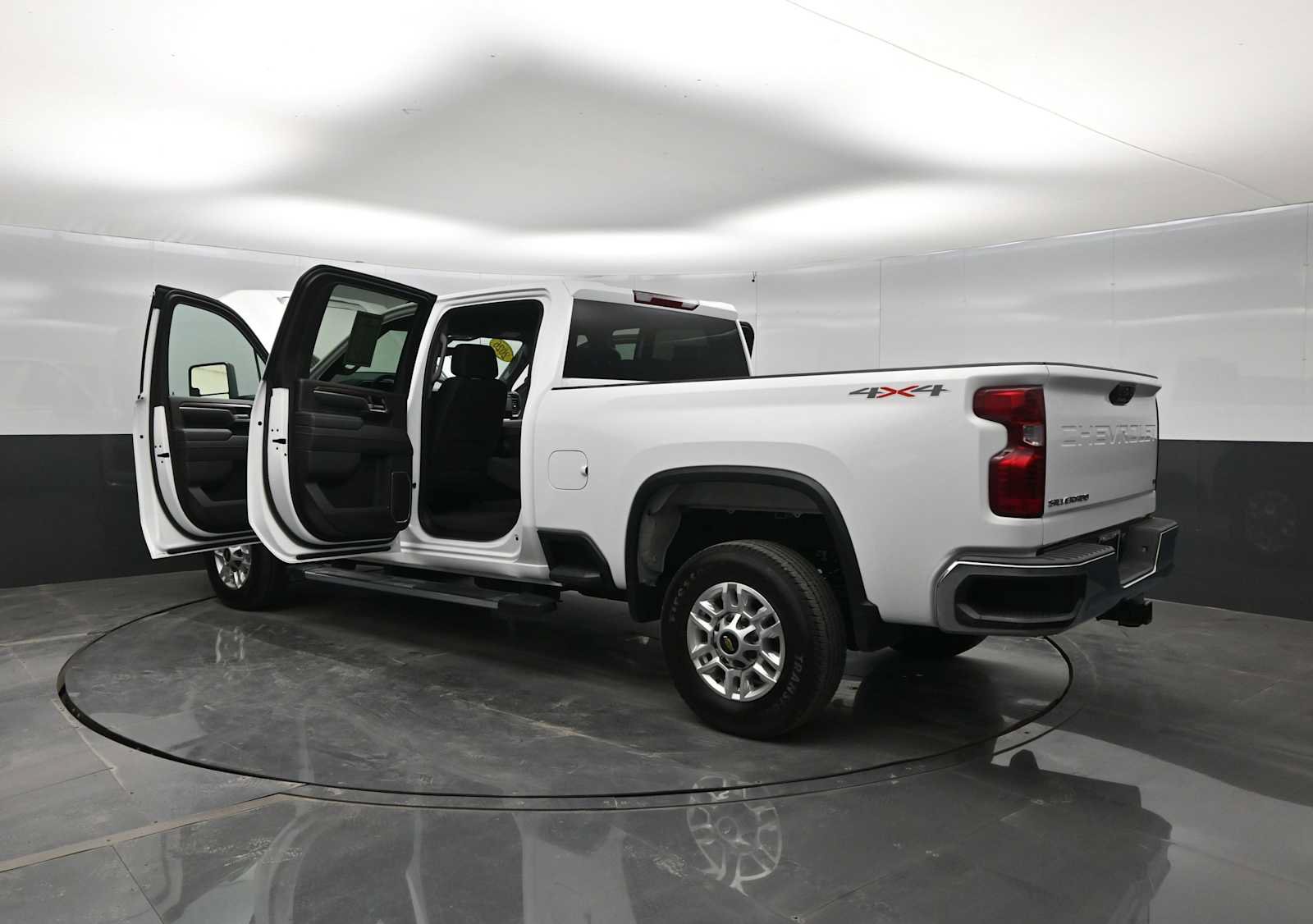 Used 2026 Chevrolet Silverado 2500 LT AWD/4WD image 51