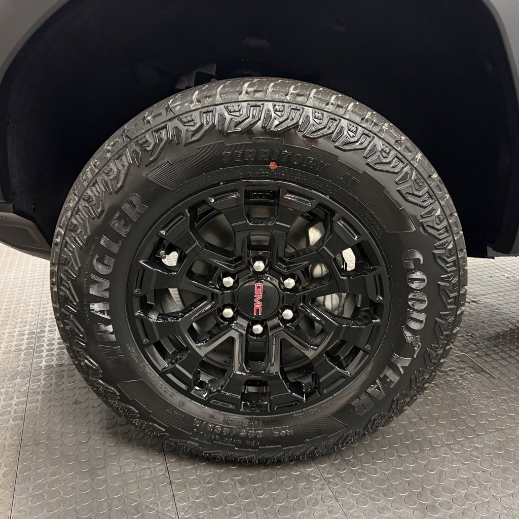 New 2026 GMC Canyon Elevation w/ Convenience Package RWD image 10