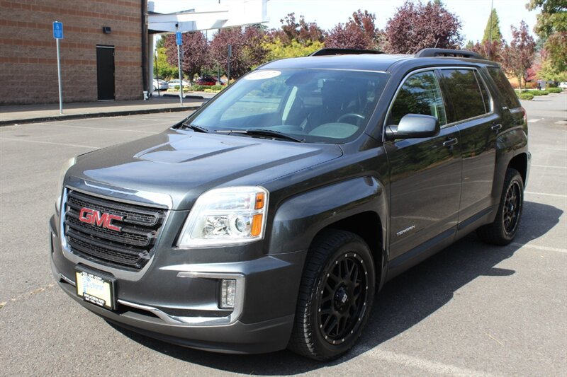 Used 2017 GMC Terrain SLE AWD/4WD image 2