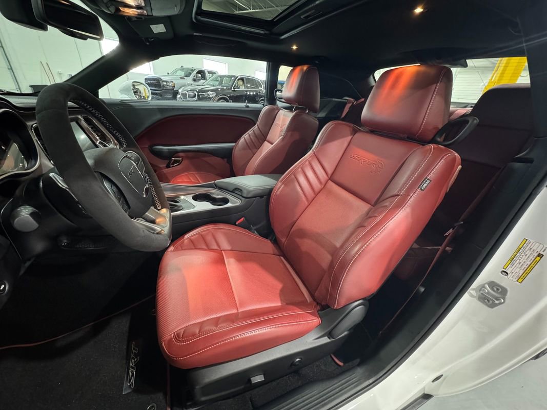 Used 2023 Dodge Challenger SRT Hellcat w/ Driver Convenience Group image 9