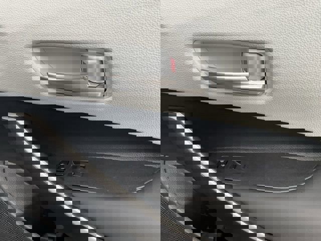 Used 2025 Toyota Corolla FX w/ Convenience Package image 15