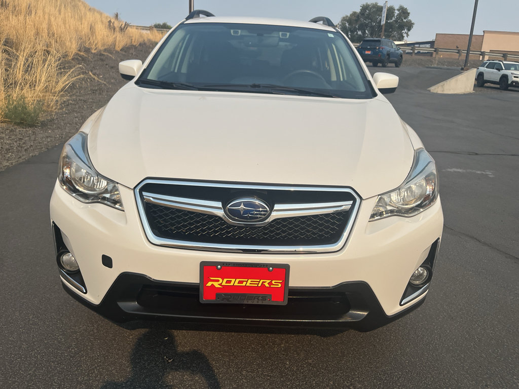 Used 2017 Subaru Crosstrek 2.0i Premium AWD/4WD image 2