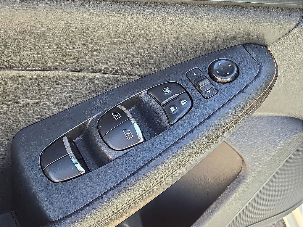 Used 2023 Nissan Maxima SR w/ Sport Mat Group image 22