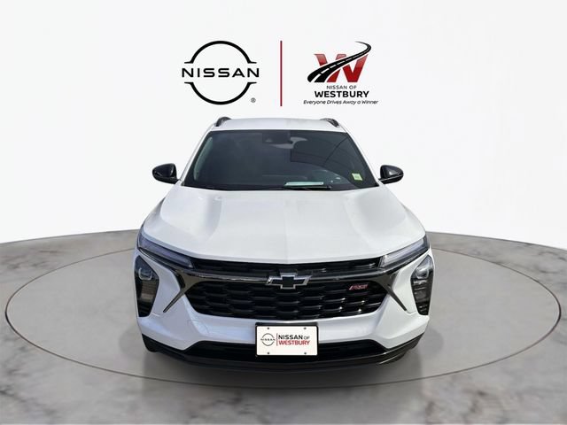 Used 2025 Chevrolet Trax RS w/ Driver Confidence Package FWD image 5