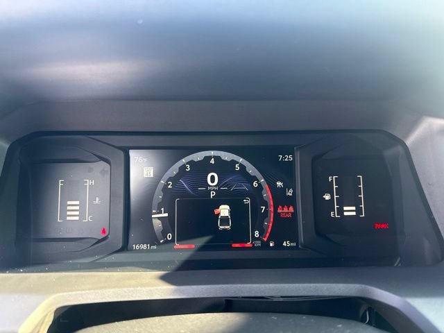 Used 2025 Toyota Tacoma SR5 AWD/4WD image 27