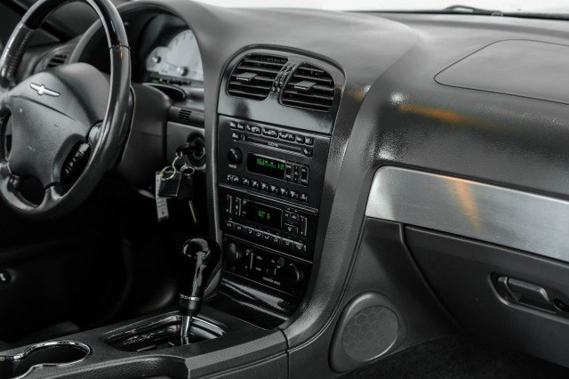 Used 2002 Ford Thunderbird image 21