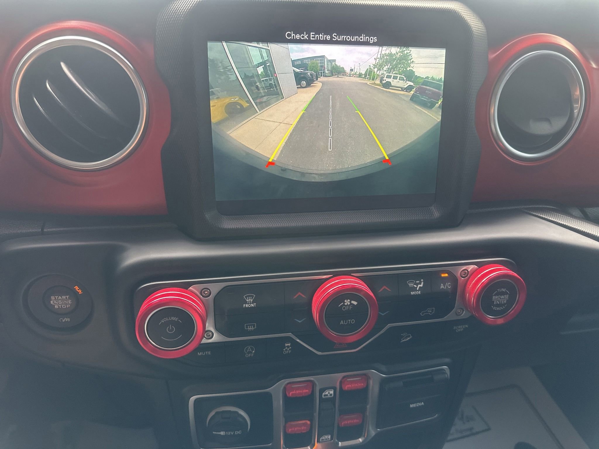 Used 2019 Jeep Wrangler Unlimited Rubicon AWD/4WD image 37