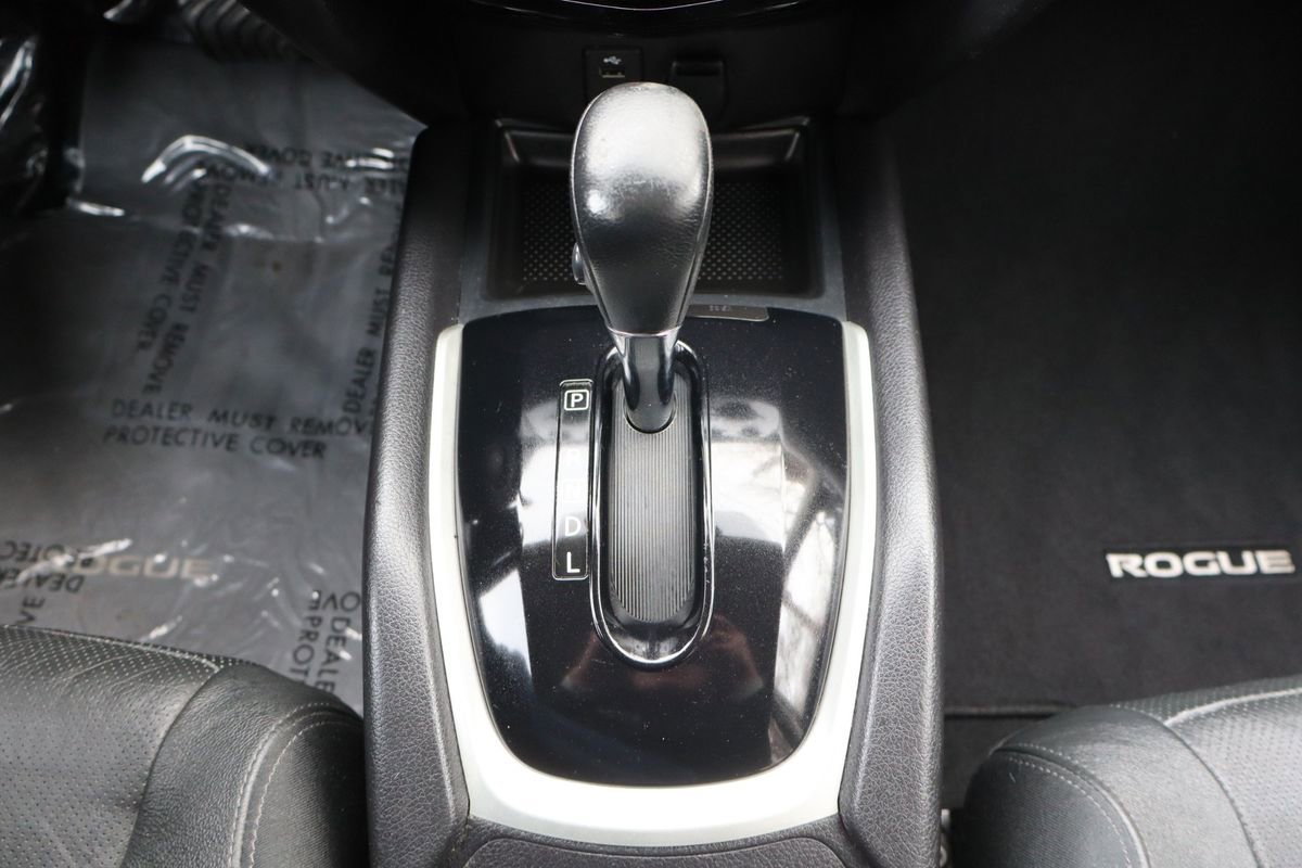 Used 2014 Nissan Rogue SL w/ SL Premium Package image 37